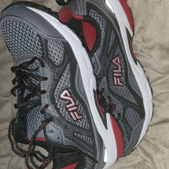 New Fila Windshift 15 size 8 - Picture 4 of 7